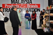 Datuk Seri Shahrizat Abdul Jalil Visits Limkokwing