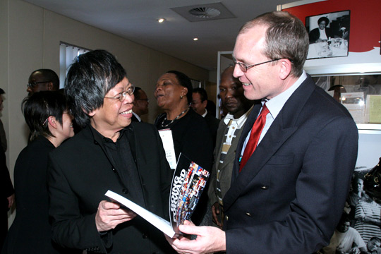 Mandela gets Honorary Doctorate from Limkokwing University